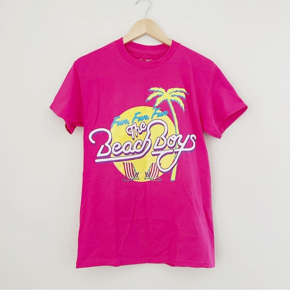 NEW The Beach Boys Graphic Tee - Picture 1 of 6